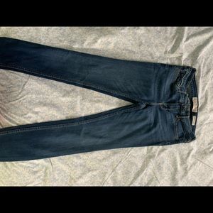 Hollister low-rise skinny jeans, Size 3